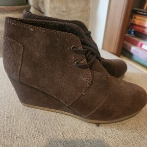 Toms Dark Brown Suede Wedge Boots